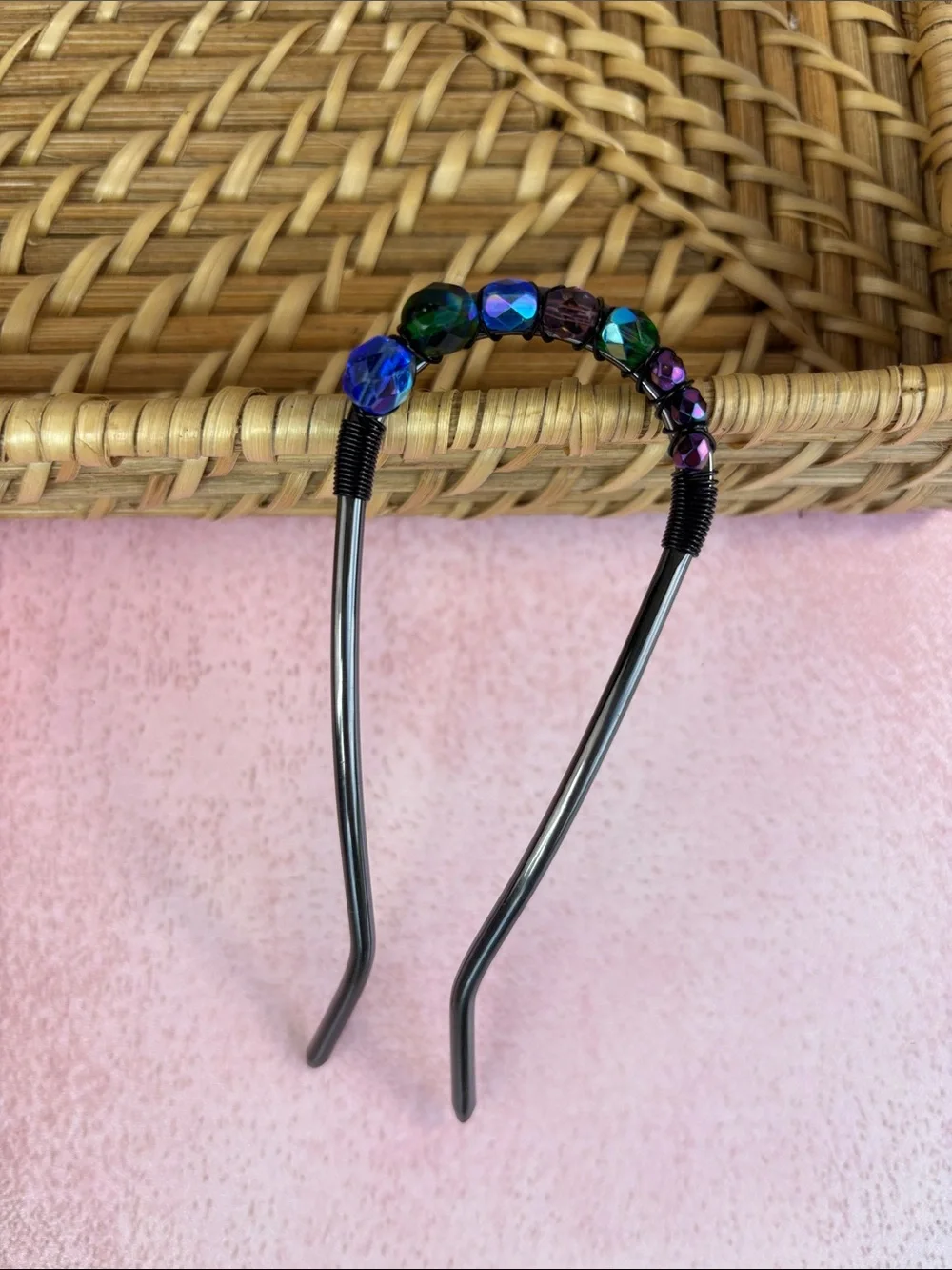 Iridescent Beaded Black Metal Swerve Lila Rose hair accessory